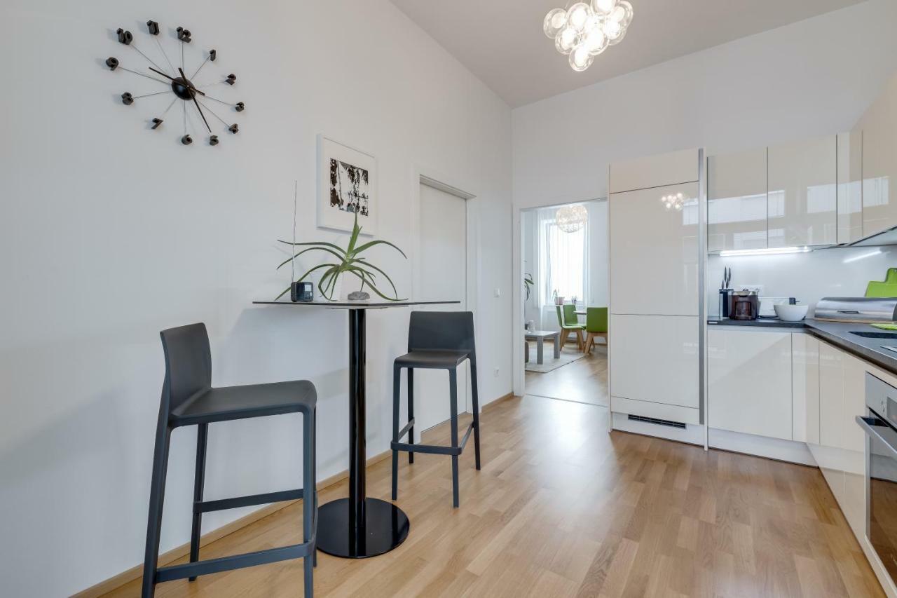Modern Vienna Apartment ภายนอก รูปภาพ