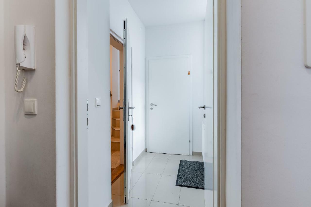 Modern Vienna Apartment ภายนอก รูปภาพ