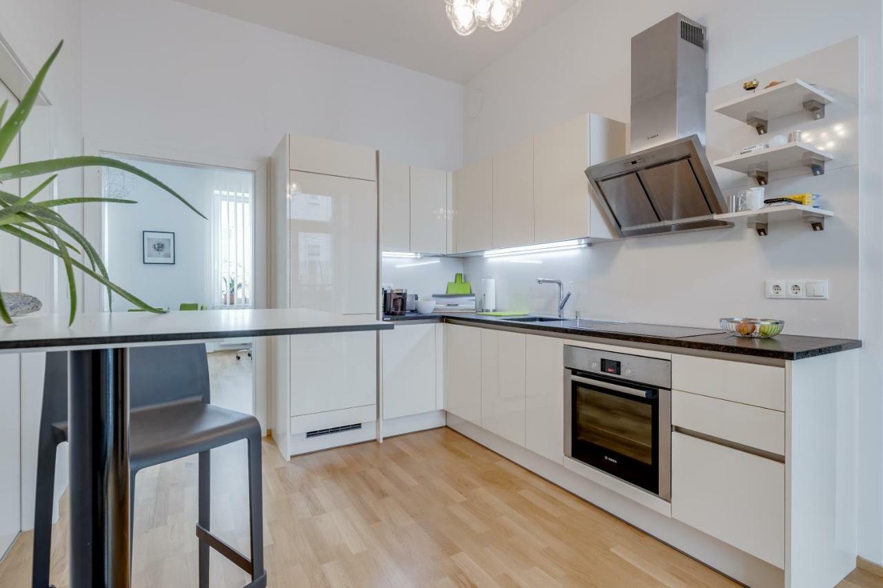 Modern Vienna Apartment ภายนอก รูปภาพ